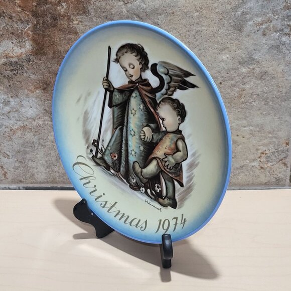 Schmid Hummel Christmas 1974 The Guardian Angel Decorative Wall Hanging Plate - Picture 7 of 11